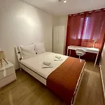 Au Coeur Du Quartier Taittinger