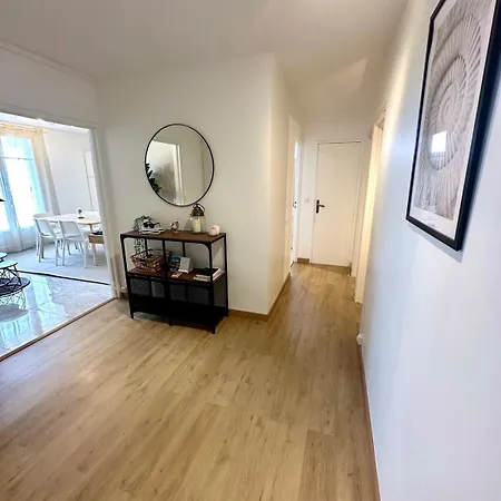 Appartement Au Coeur Du Quartier Taittinger
