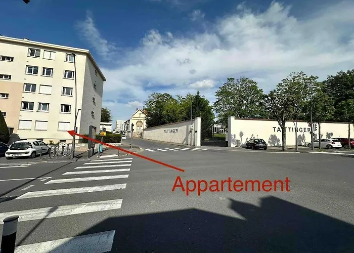 Au Coeur Du Quartier Taittinger Apartment Reims